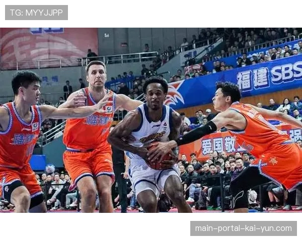 广厦队外援布朗伤愈复出 客场对阵北京找回巅峰状态